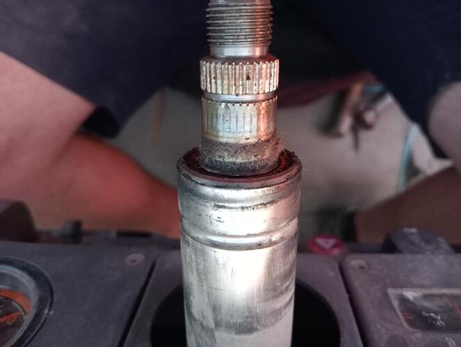12-cannelures-filetage-colonne-renault-106-54