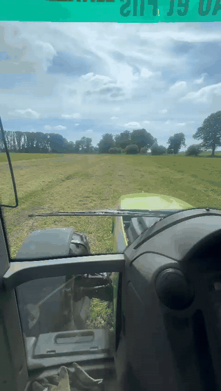 Aperçu vidéo mise en route Claas 697 ATZ